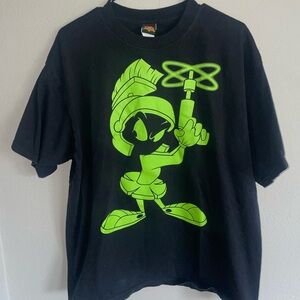 Warner Bros. Black Tee with Green Looney Tunes Graphic Marvin the Martian